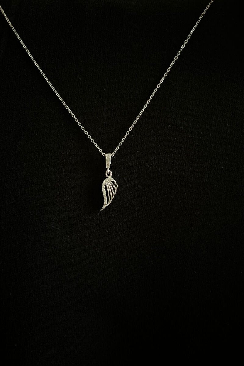 Zirkon Taşlı Tek Kanat Figürlü Lüks Çelik Kolye