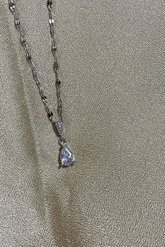 Tek Taş Uçlu Model Zirkon Taşlı Silver Çelik Kolye