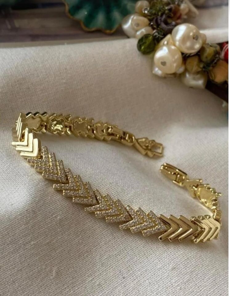 Xuping 14K Altın Kaplama Trend Zirkon Taşlı Balık Sırtı Model Çelik Bileklik